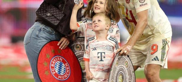 九游-凯恩回归赛场，惊险取胜首场状态亮眼，切尔西观众沸腾！的简单介绍