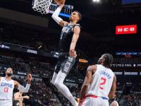 九游娱乐-包含Ming在快船比赛中出色防守，连败引发热议！的词条