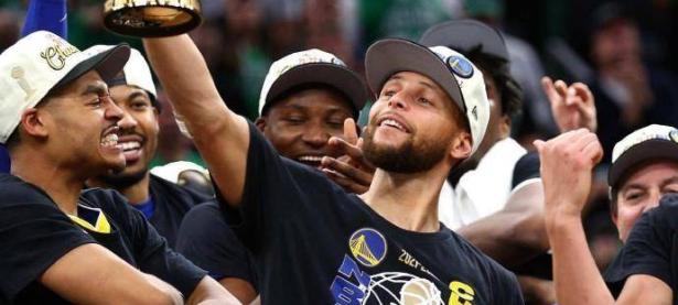 九游-库里在西班牙队比赛中败北，最后时刻胜出引发热议！赛场气氛高涨的简单介绍