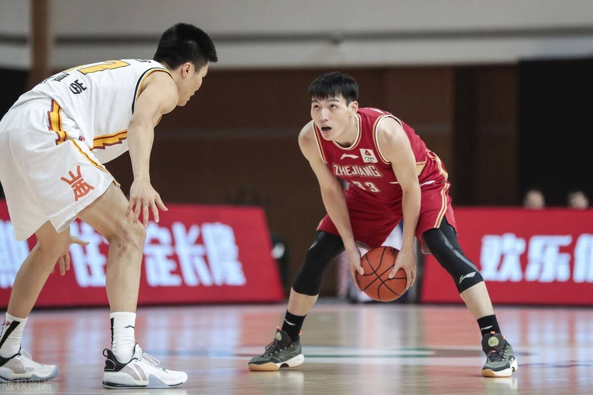 今晚体能课后，弗拉门戈更衣室发声备战欧篮联，媒体盛赞，心理建设被强调的简单介绍